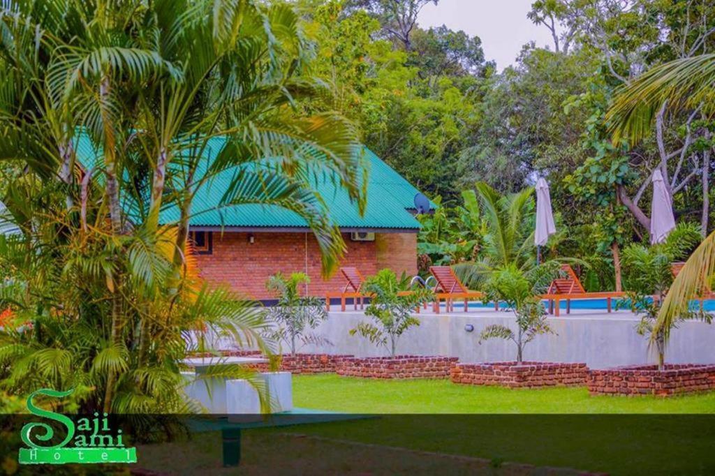 Saji-Sami Hotel Anurâdhapura Extérieur photo