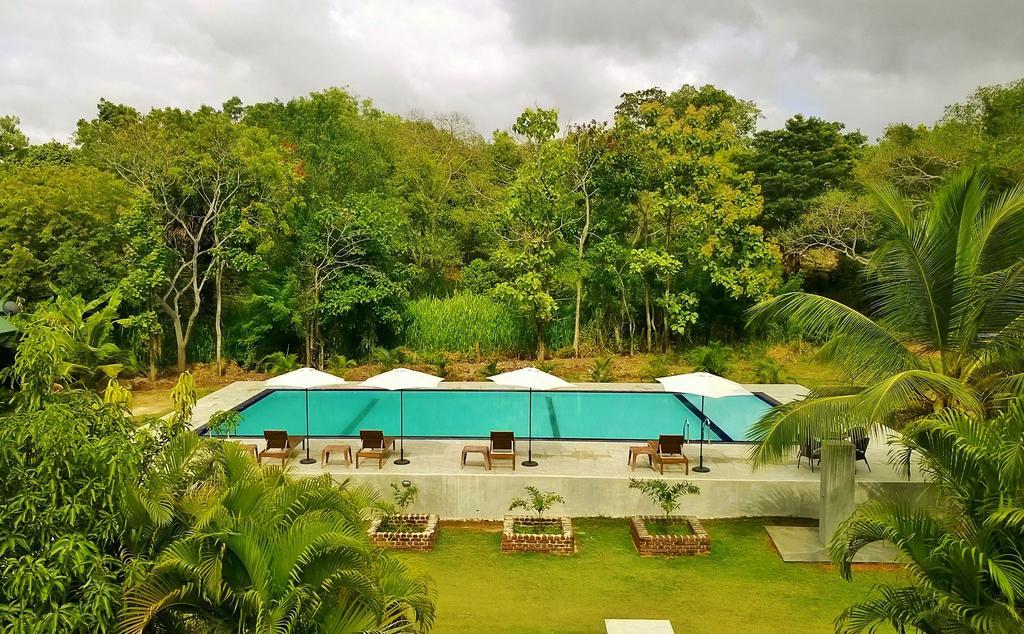 Saji-Sami Hotel Anurâdhapura Extérieur photo