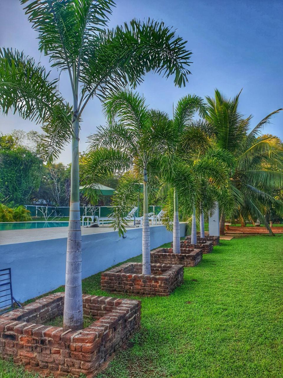 Saji-Sami Hotel Anurâdhapura Extérieur photo